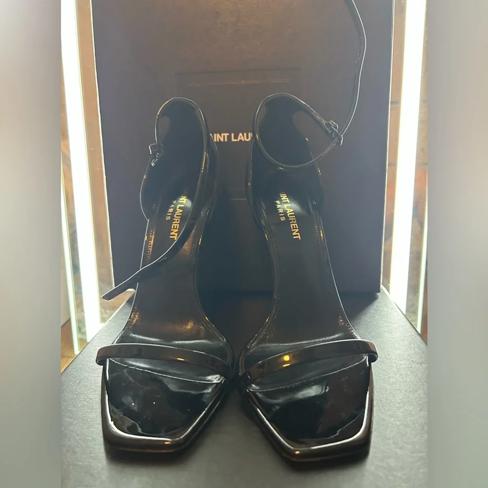 Ysl gets black and gold